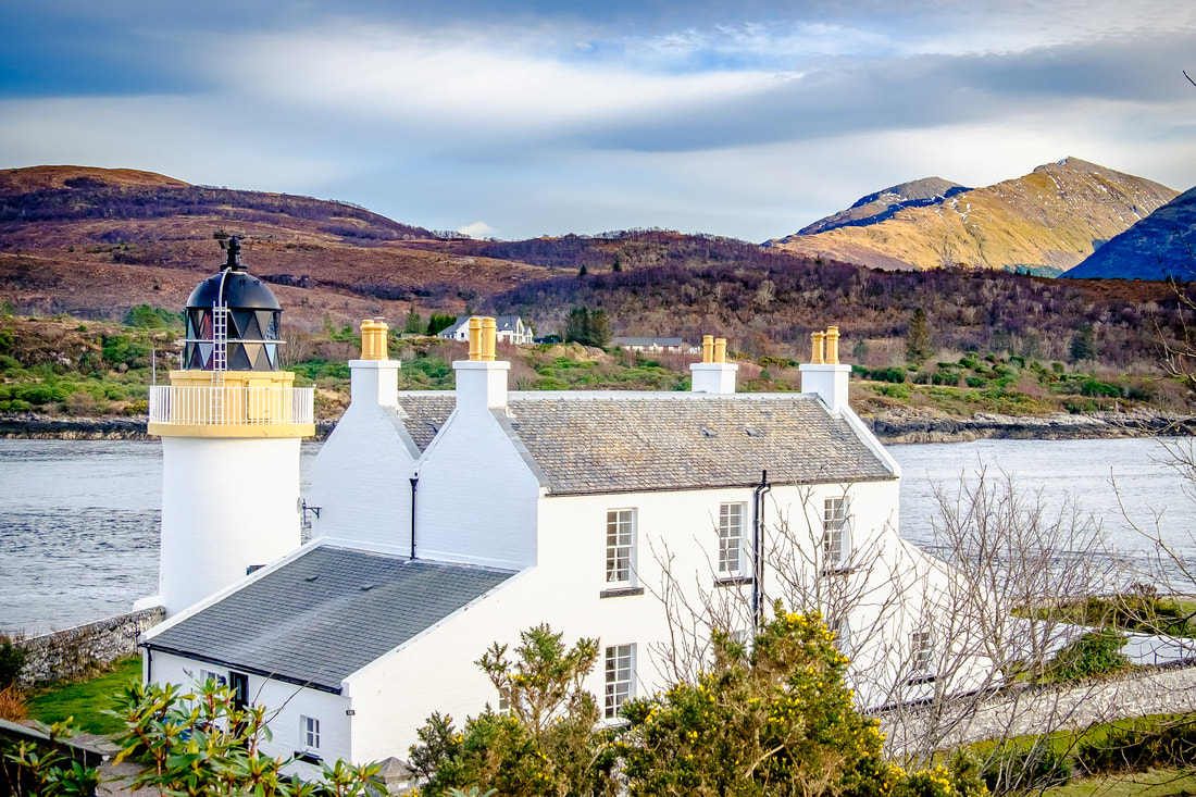 Corran Lighthouse and Lodge in the Spring Sunshine | Steven Marshall Photography